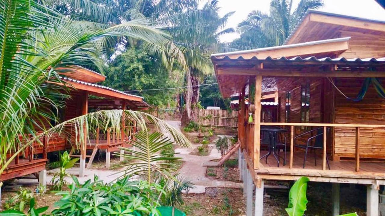 Отель Lanta A Toi House Ко-Ланта Экстерьер фото