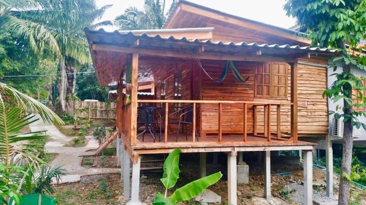 Отель Lanta A Toi House Ко-Ланта Экстерьер фото
